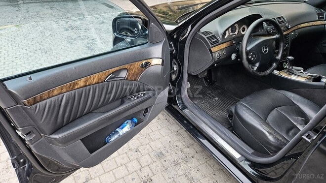 Mercedes E 220 d 2005, 389,000 km - 2.2 l - Bakı