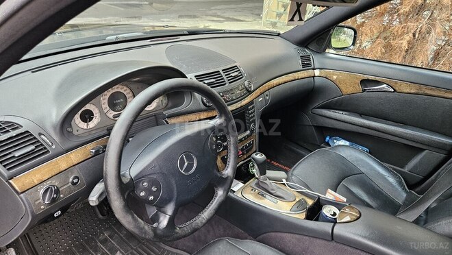 Mercedes E 220 d 2005, 389,000 km - 2.2 l - Bakı