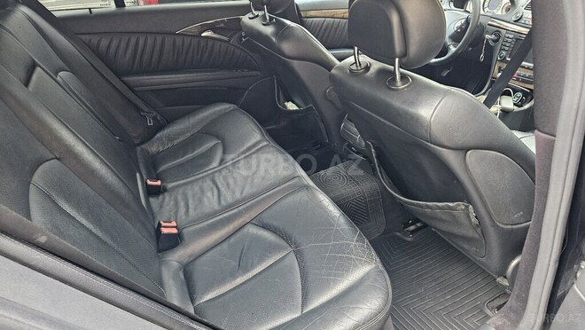 Mercedes E 220 d 2005, 389,000 km - 2.2 l - Bakı