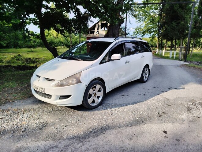 Mitsubishi Grandis 2005, 373,000 km - 2.4 l - Qax