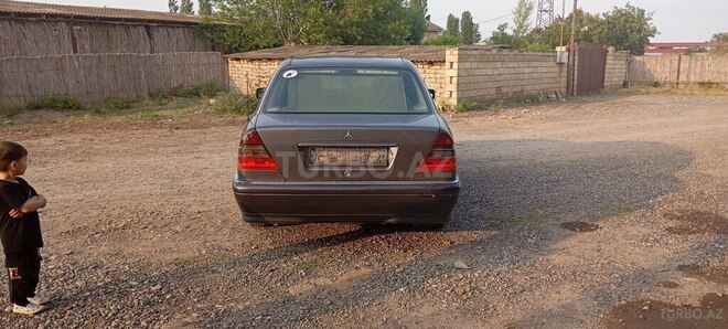 Mercedes C 200 1995, 253,000 km - 2.0 l - Şirvan