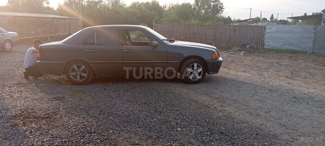 Mercedes C 200 1995, 253,000 km - 2.0 l - Şirvan