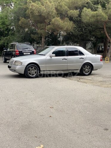 Mercedes C 180 1995, 215,115 km - 1.8 l - Bakı