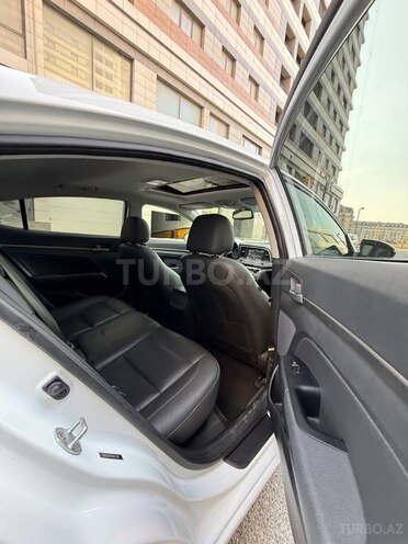 Hyundai Elantra 2016, 64,000 km - 2.0 l - Bakı