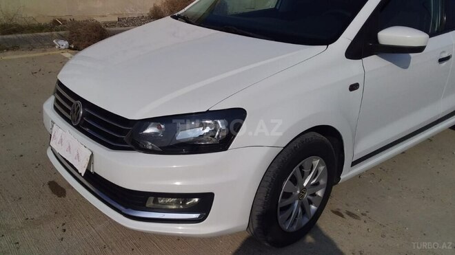 Volkswagen Polo 2018, 190,000 km - 1.6 l - Bakı