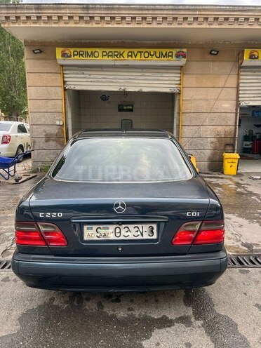 Mercedes E 220 d 2001, 512,000 km - 2.2 l - Bakı