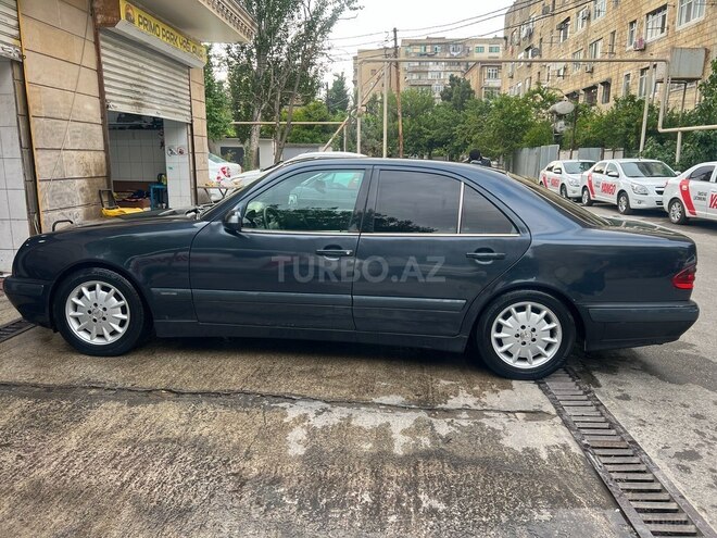 Mercedes E 220 d 2001, 512,000 km - 2.2 l - Bakı