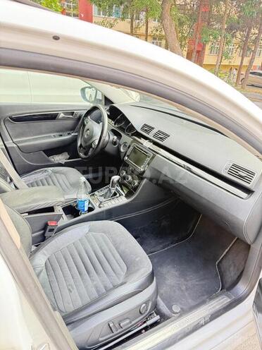 Volkswagen Passat 2011, 273,000 km - 1.8 l - Bakı