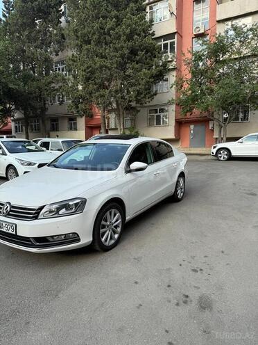 Volkswagen Passat 2011, 273,000 km - 1.8 l - Bakı