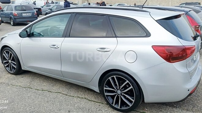 Kia Ceed 2012, 340,000 km - 1.4 l - Bərdə