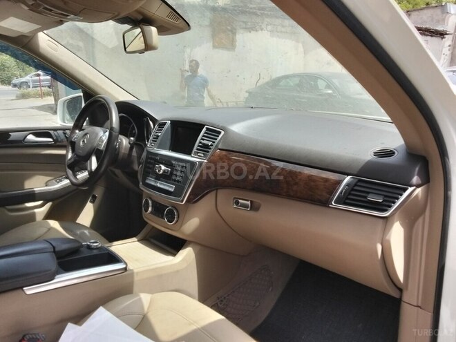 Mercedes ML 300 4MATIC 2013, 132,000 km - 3.5 l - Bakı