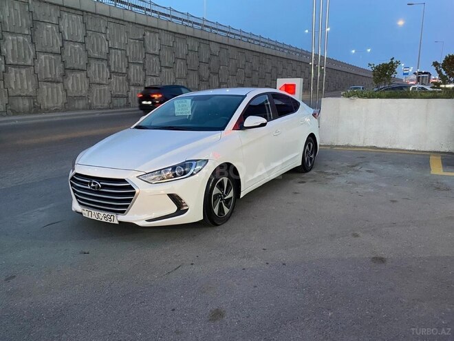 Hyundai Avante 2016, 205,147 km - 1.6 л - Bakı