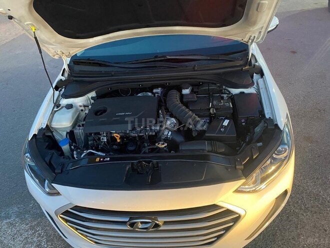 Hyundai Avante 2016, 205,147 km - 1.6 л - Bakı