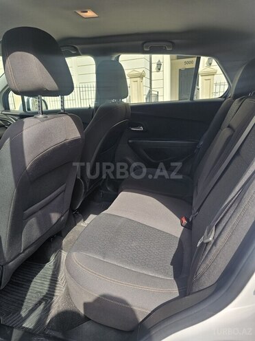 Chevrolet Trax-8