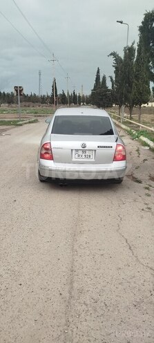 Volkswagen Passat 2003, 550,901 km - 1.8 л - Şirvan