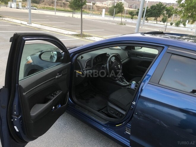 Hyundai Elantra 2017, 72,420 km - 2.0 l - Bakı