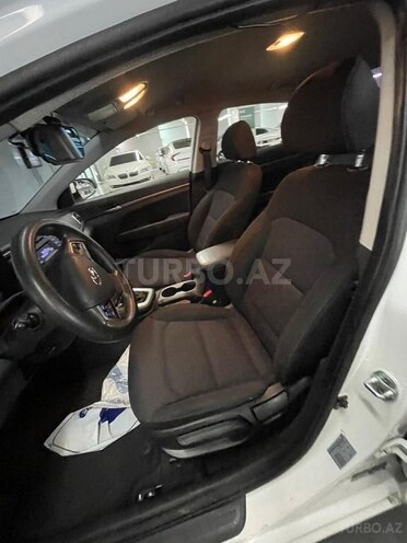 Hyundai Avante 2016, 205,147 km - 1.6 л - Bakı