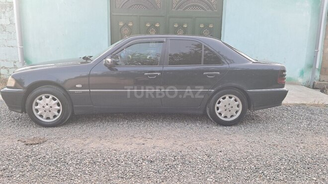 Mercedes C 220 d 1999, 316,243 km - 2.2 l - Biləsuvar