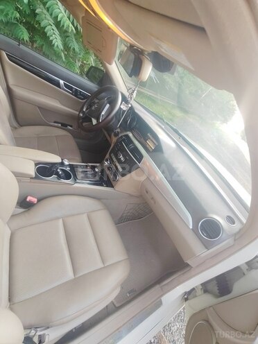 Mercedes C 250 2011, 300,000 km - 1.8 l - Tovuz