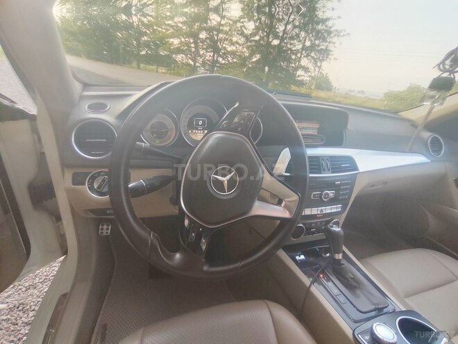 Mercedes C 250 2011, 300,000 km - 1.8 l - Tovuz