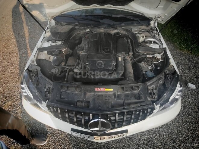 Mercedes C 250 2011, 300,000 km - 1.8 l - Tovuz