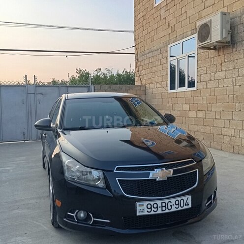 Chevrolet Cruze 2011, 372,126 km - 1.4 л - Salyan