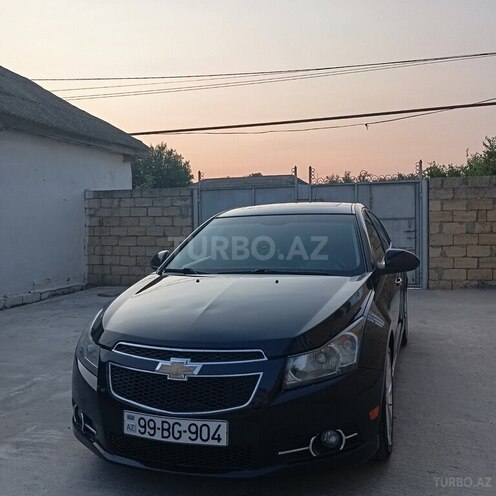 Chevrolet Cruze 2011, 372,126 km - 1.4 л - Salyan