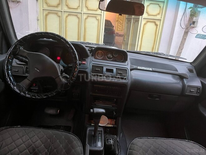 Mitsubishi Pajero 1995, 400,000 km - 2.8 l - Bakı