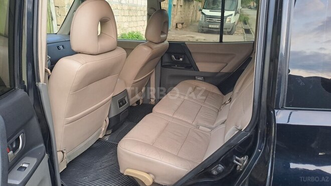 Mitsubishi Pajero 2005, 319,000 km - 3.0 l - Sumqayıt