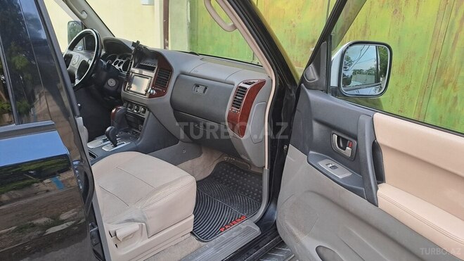 Mitsubishi Pajero 2005, 319,000 km - 3.0 l - Sumqayıt