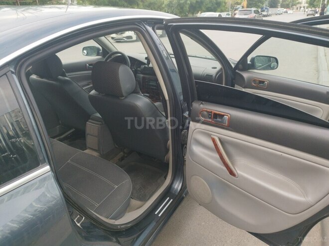 Volkswagen Passat 2003, 167,646 km - 1.8 l - Mingəçevir