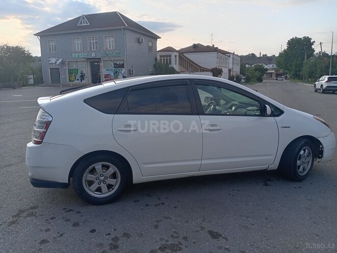 Toyota Prius 2008, 299,000 km - 1.5 l - Quba