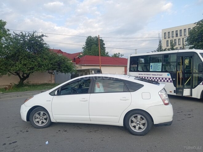 Toyota Prius 2008, 299,000 km - 1.5 l - Quba