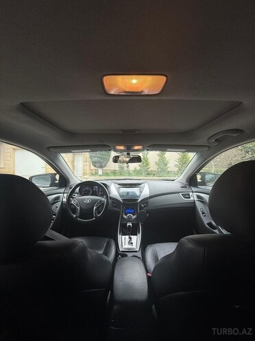 Hyundai Elantra 2013, 232,318 km - 1.8 l - Bakı