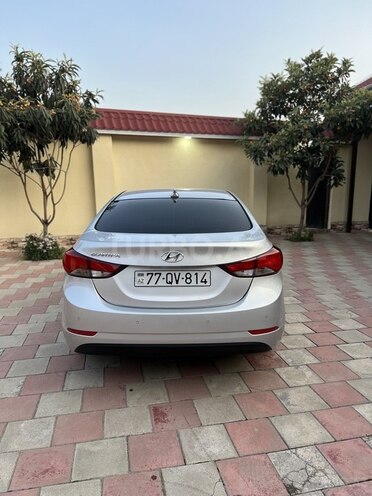 Hyundai Elantra 2015, 176,000 km - 1.6 l - Ağcabədi