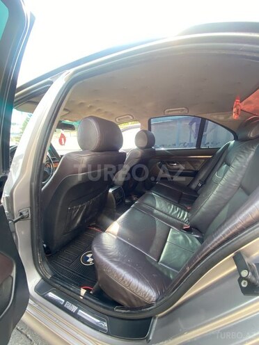BMW 520 1996, 300,000 km - 2.8 l - Bakı