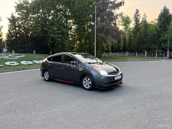 Toyota Prius 2007, 360,000 km - 1.5 l - Yevlax