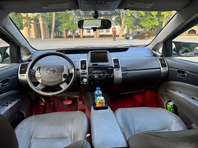 Toyota Prius 2007, 360,000 km - 1.5 l - Yevlax