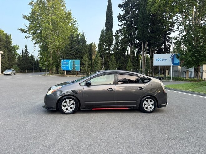 Toyota Prius 2007, 360,000 km - 1.5 l - Yevlax