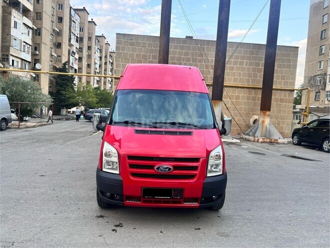 Ford Transit-2