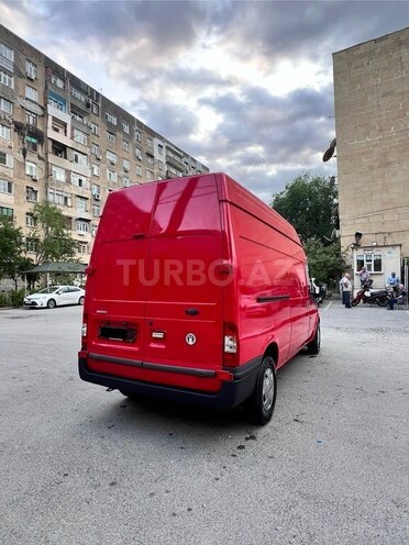 Ford Transit-12