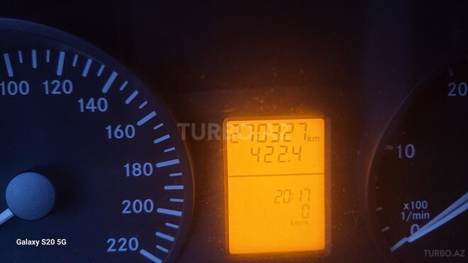 Mercedes Vito 2009, 270,000 km - 2.2 l - Şəki