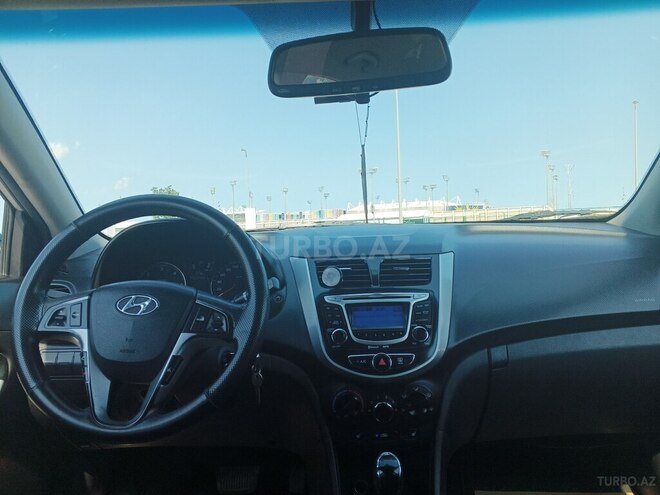 Hyundai Accent 2012, 300,000 km - 1.6 l - Bakı