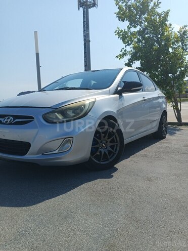 Hyundai Accent 2012, 300,000 km - 1.6 l - Bakı