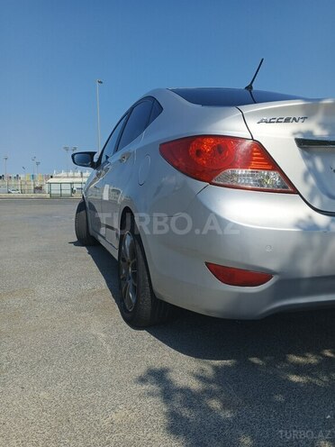 Hyundai Accent 2012, 300,000 km - 1.6 l - Bakı