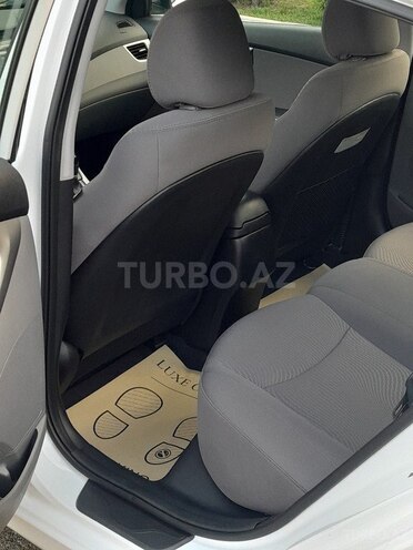 Hyundai Elantra 2016, 110,000 km - 1.8 л - Ucar