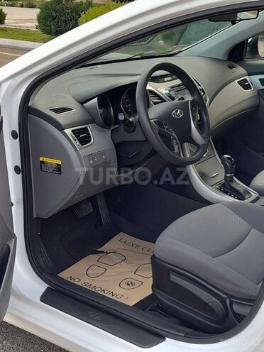 Hyundai Elantra 2016, 110,000 km - 1.8 л - Ucar