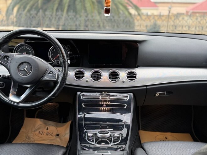 Mercedes E 200 d 2017, 298,300 km - 2.0 l - Bakı
