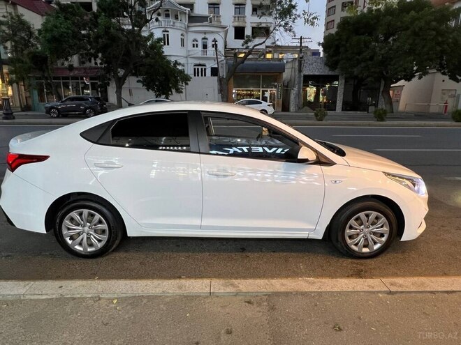Hyundai Accent 2019, 235,000 km - 1.6 l - Bakı