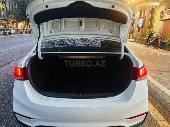 Hyundai Accent 2019, 235,000 km - 1.6 l - Bakı
